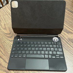 Apple Magic Keyboard for 11" iPad Pro